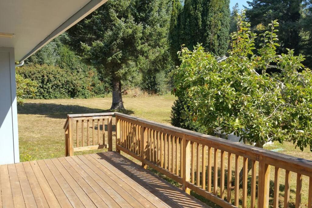 Coastal Charm: Sw Oregon Home On 2+ Quiet Acres Carpenterville Exteriér fotografie